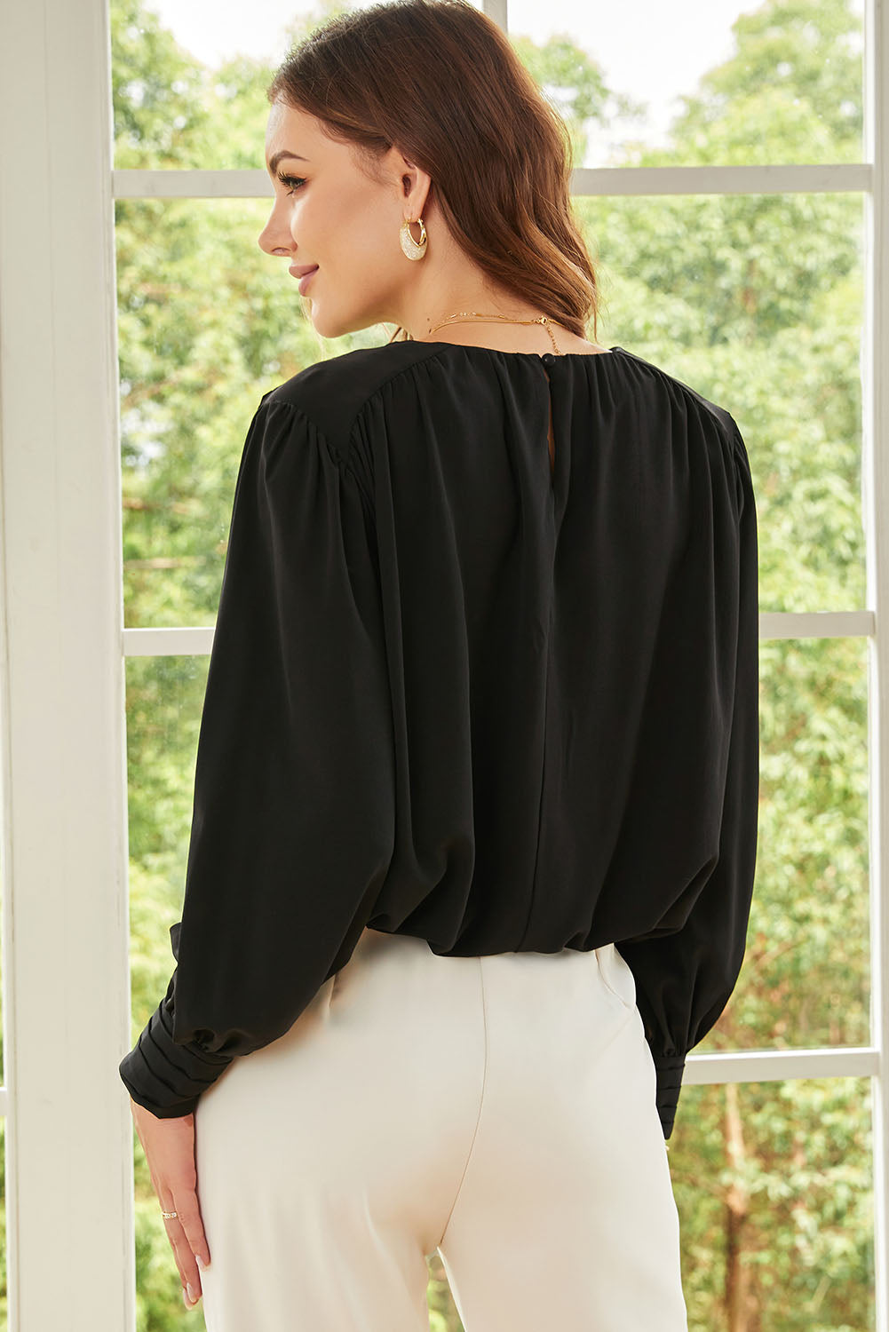 Black Padded Shoulder Pleated Loose Blouse