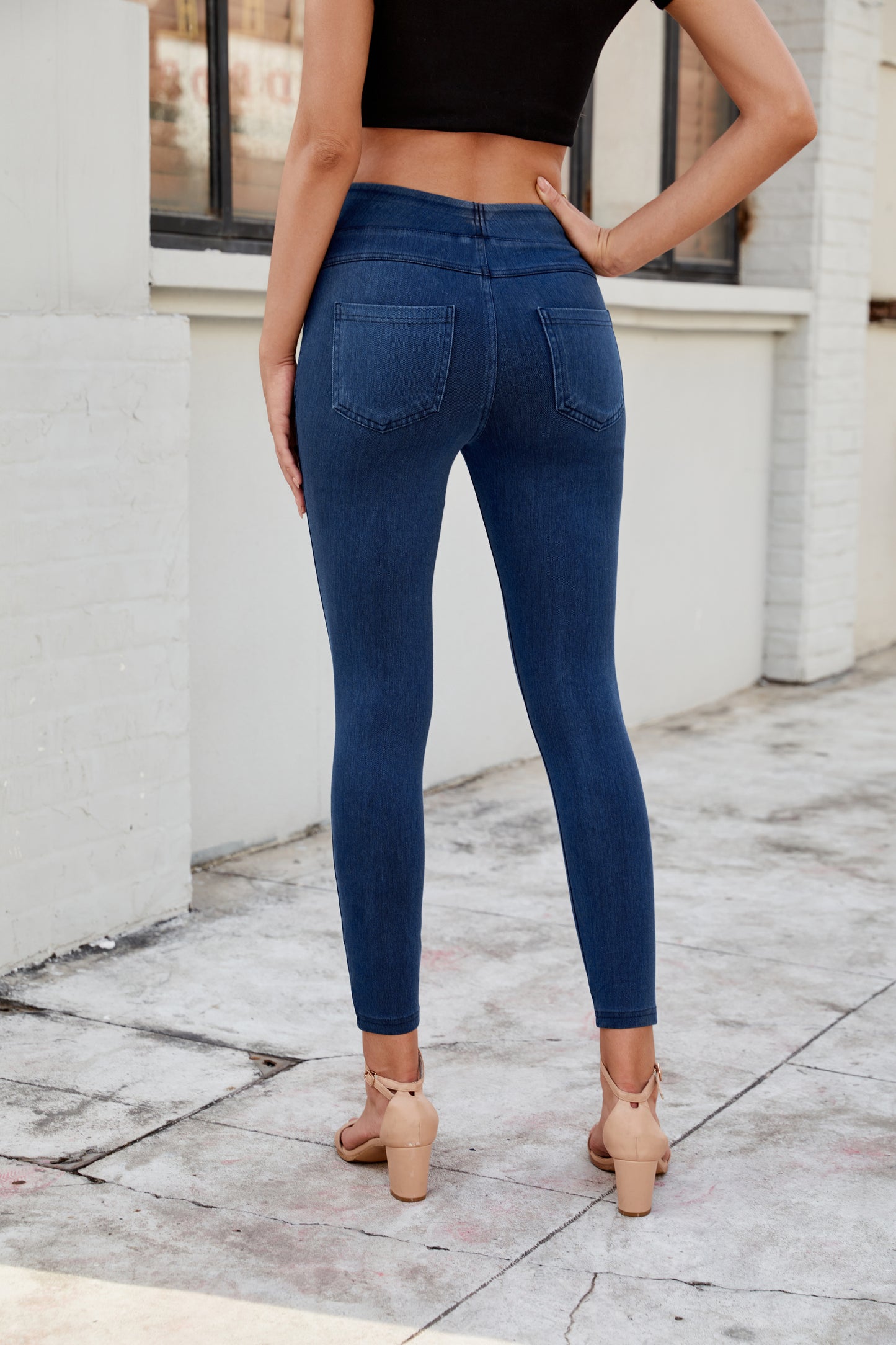Multiple Pockets Straight Leg Washed Stretchy Knit Casual Jeans