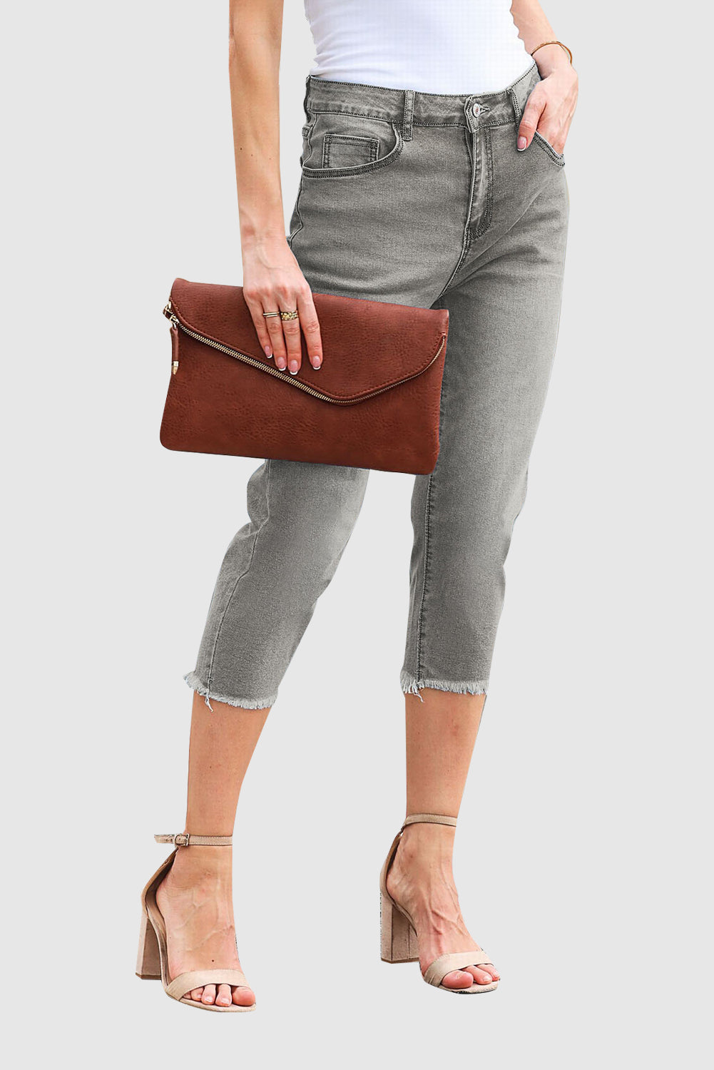 Women's Mid-rise Straight Leg Skinny Jeans
