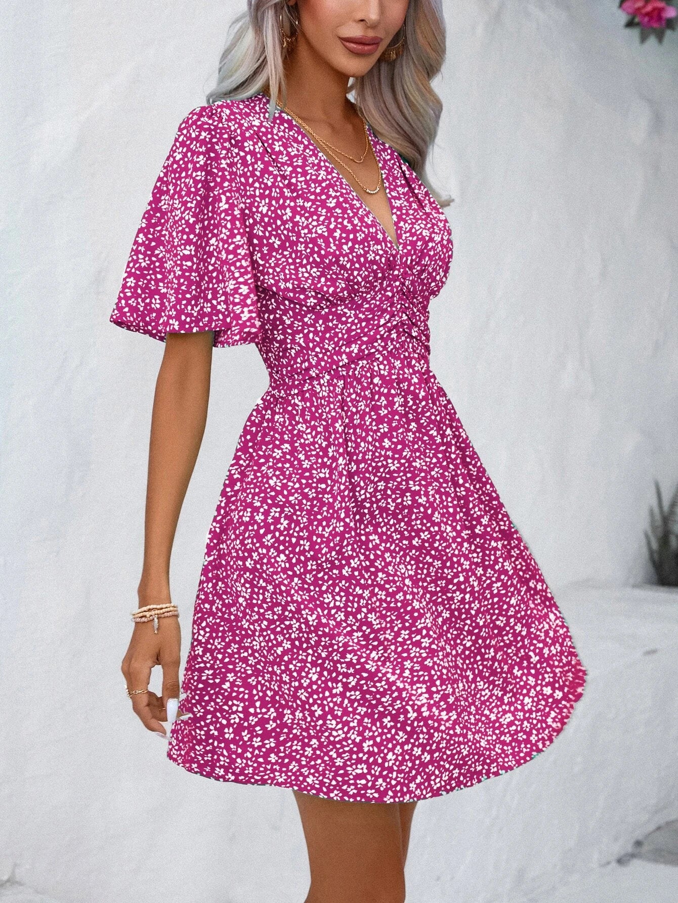 Summer V Neck Pleated Floral Dress with Short Sleeves
