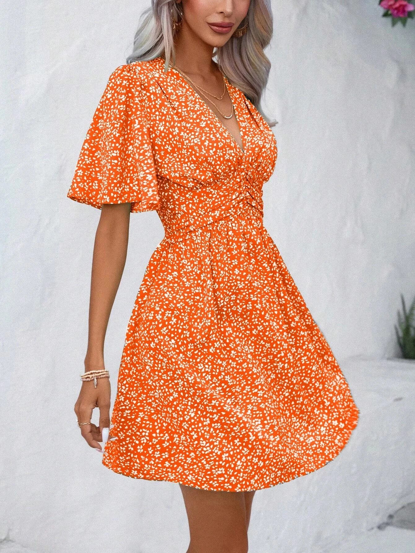 Summer V Neck Pleated Floral Dress with Short Sleeves