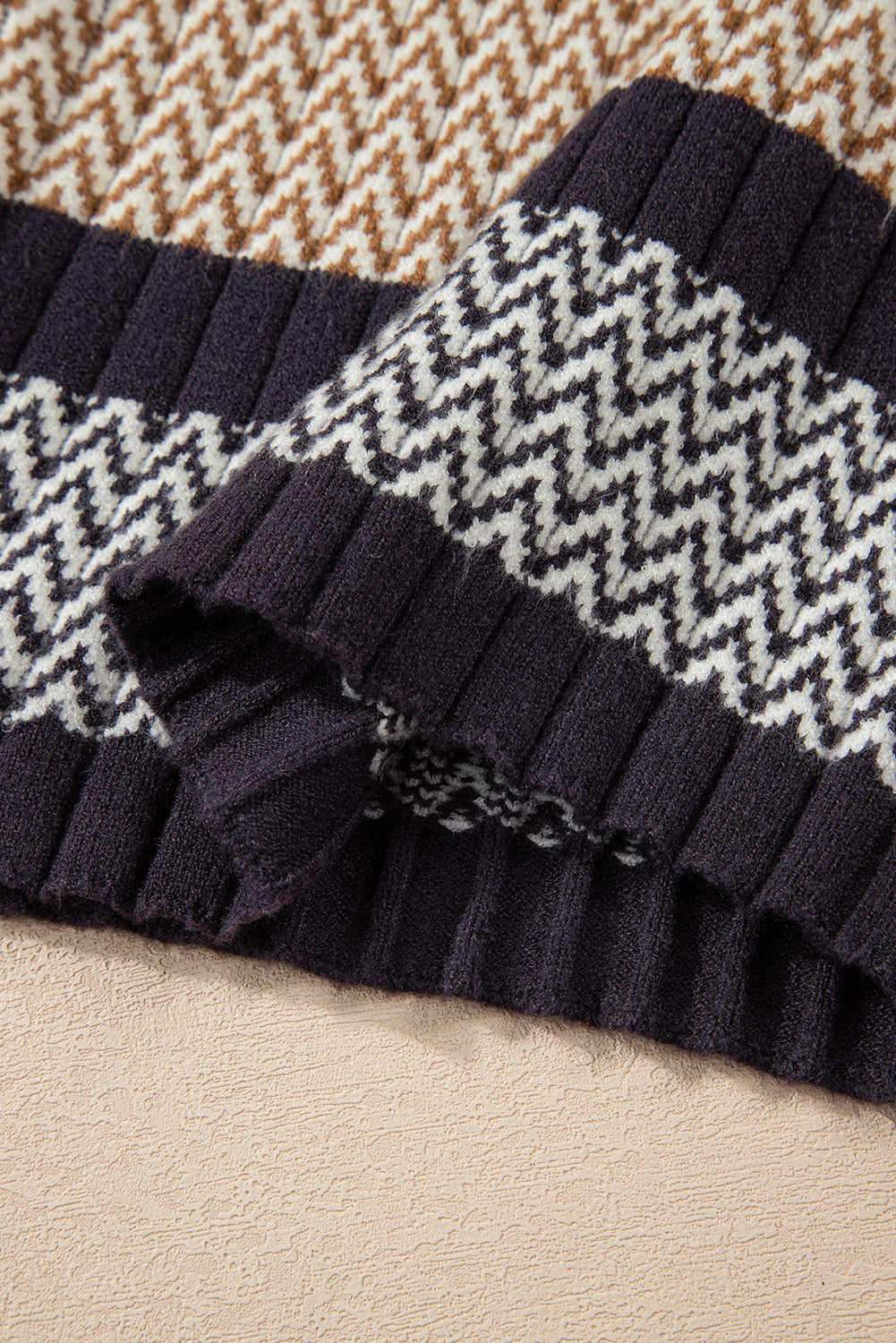 Stripe Stylish Pattern Knitted Ribbed Trim Slim Sweater