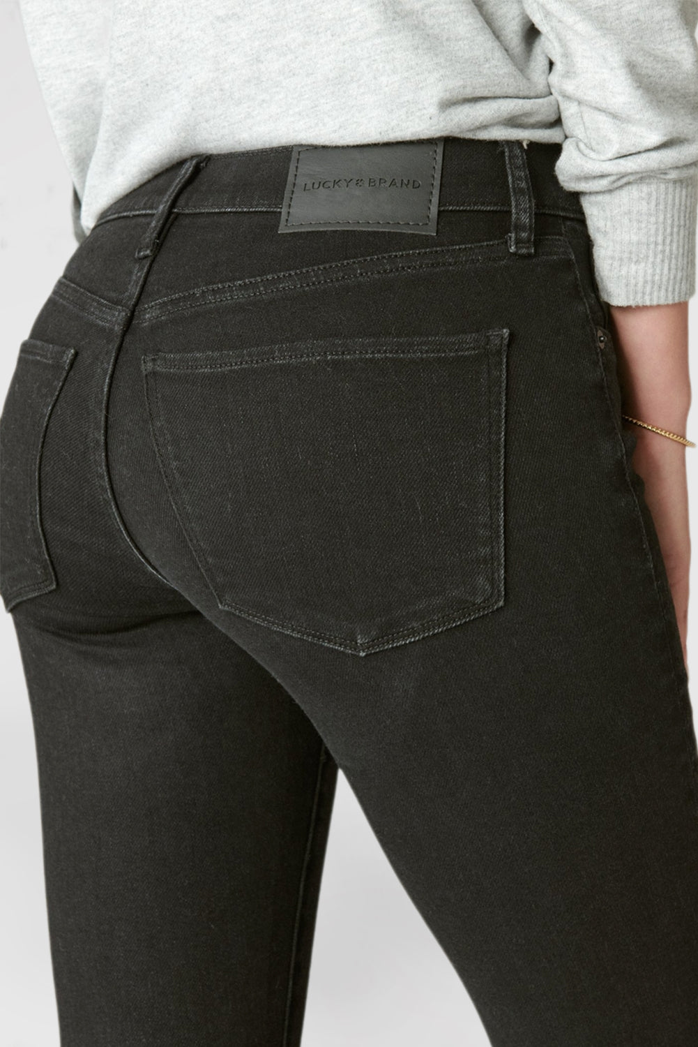 Mid-Rise Form-Fitting Skinny Jeans