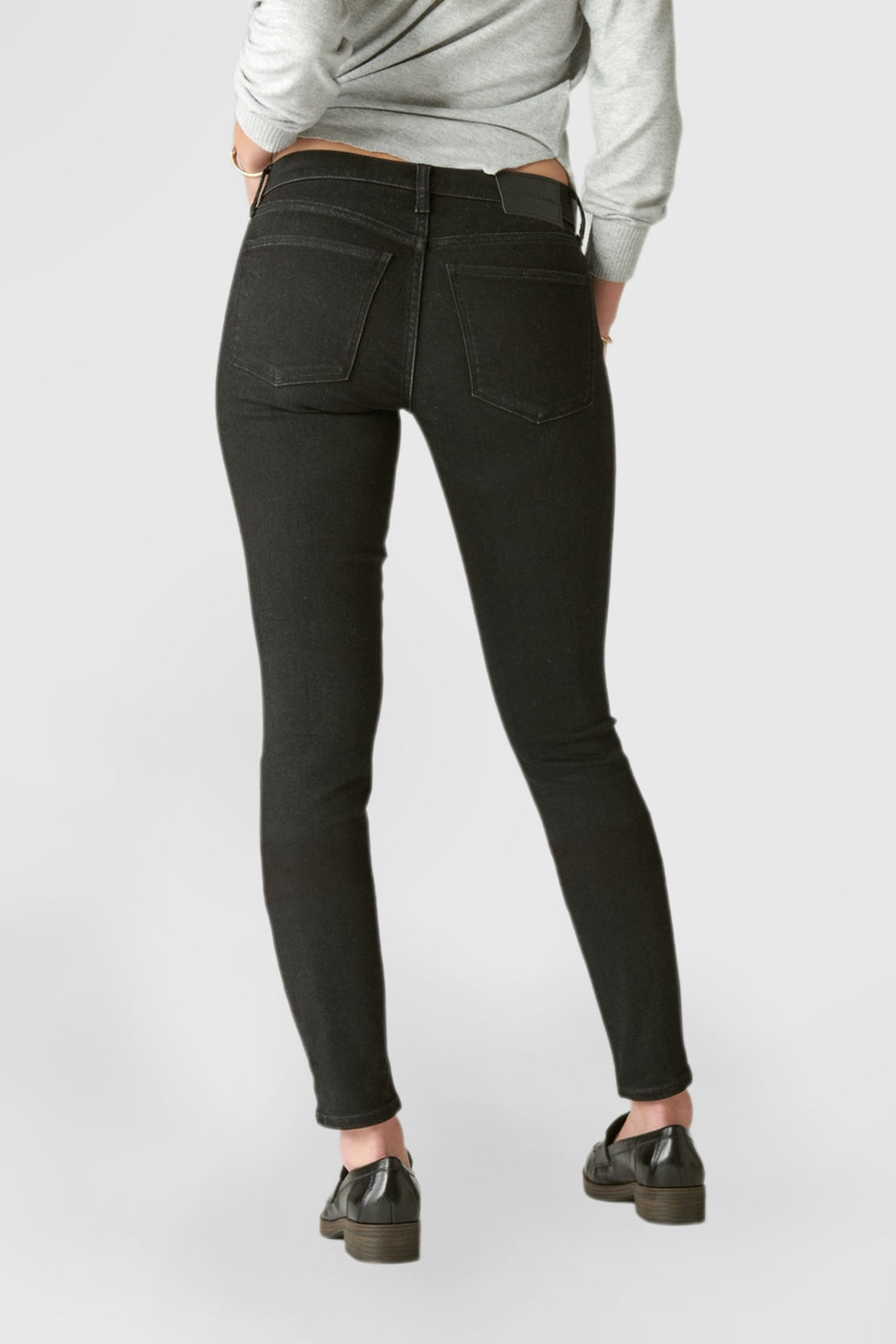 Mid-Rise Form-Fitting Skinny Jeans