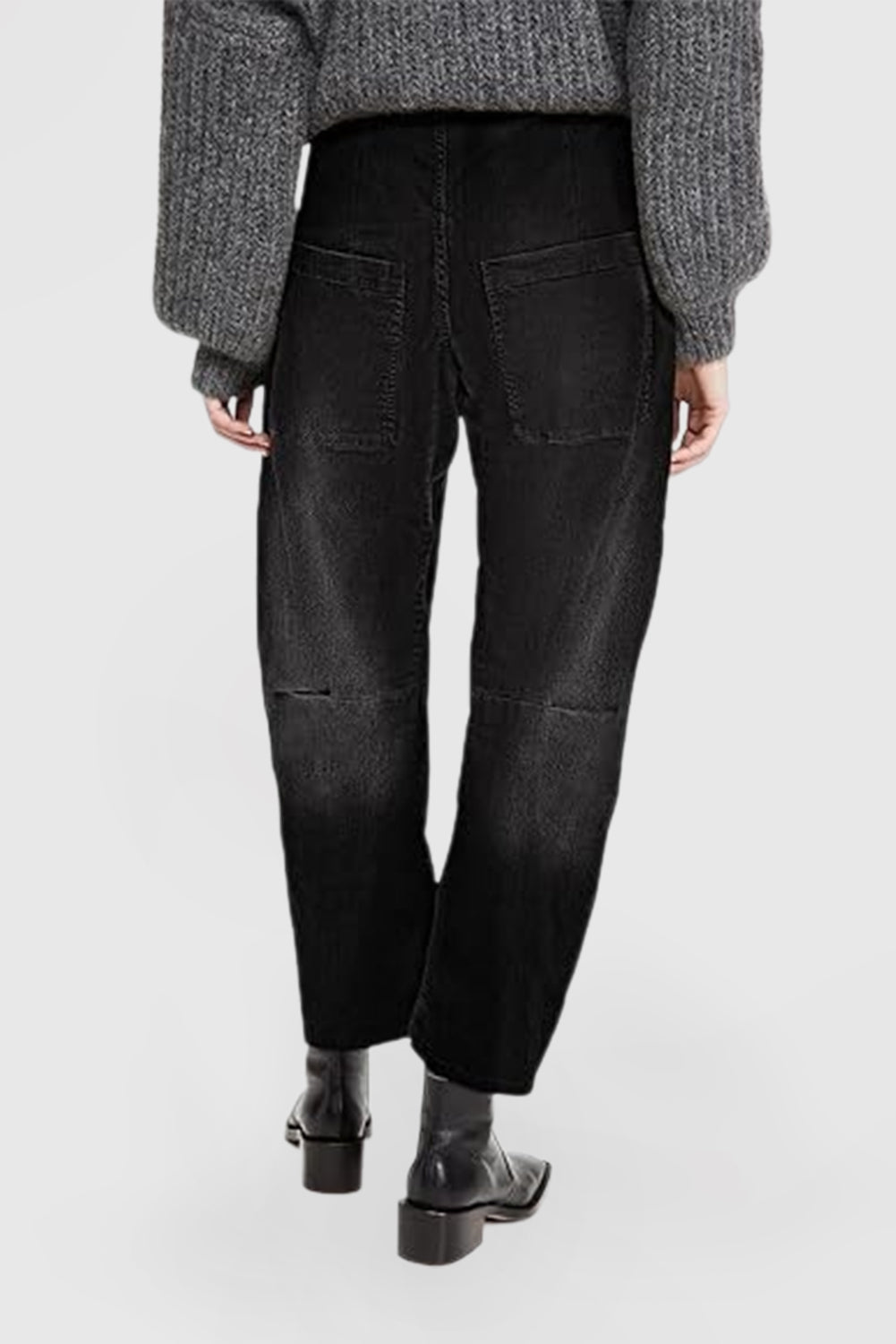 Wide-leg Boyfriend Denim with A Relaxed Fit and Ankle-length Cut