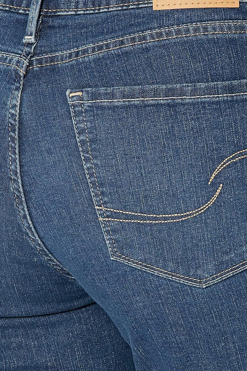 Women's Curve Totally Shaped Straight Jeans