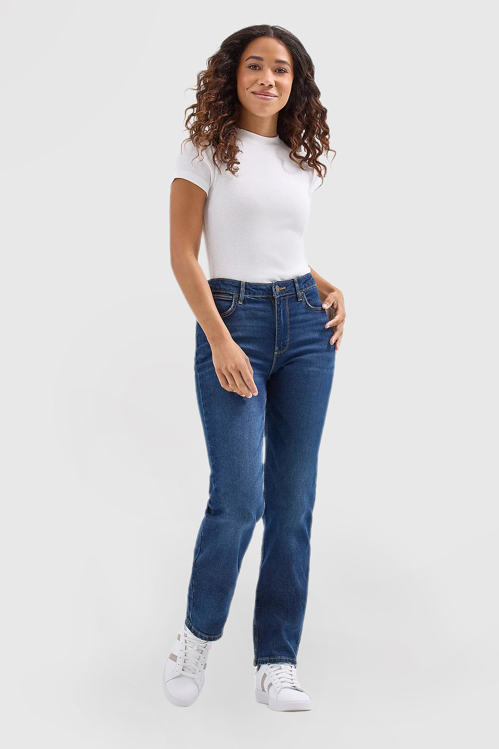 Women's High Rise True Straight Leg Jeans in Berry Dark