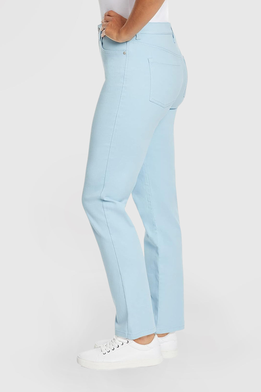 Women's Classic High-Rise Tapered Jeans