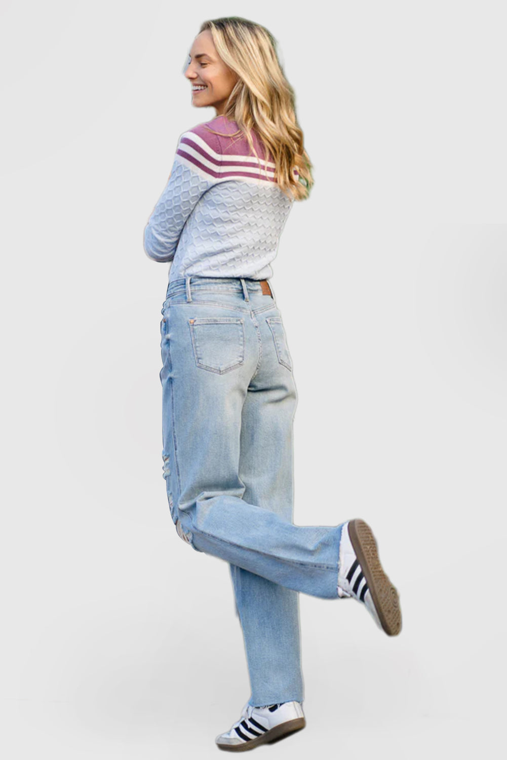 High-Rise 90s-Inspired Distressed Straight-Leg Rigid Denim Jeans