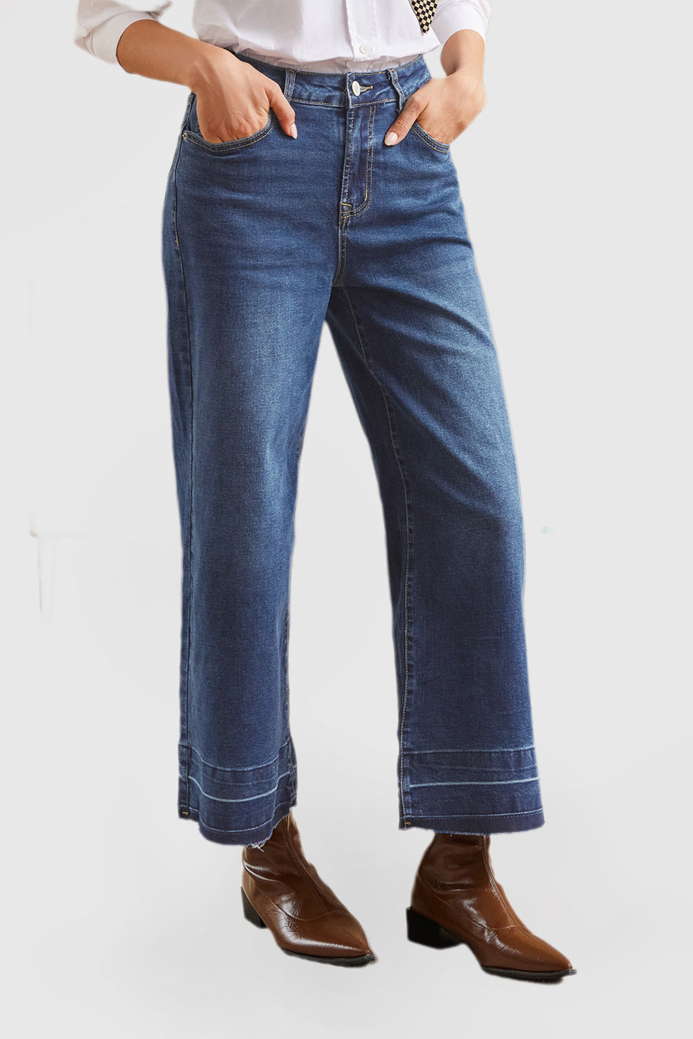 Solid Color Mid-Rise Straight Leg Casual Jeans
