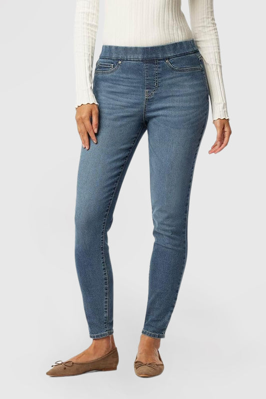 Women's Shaping Pull-On Skinny Jeans