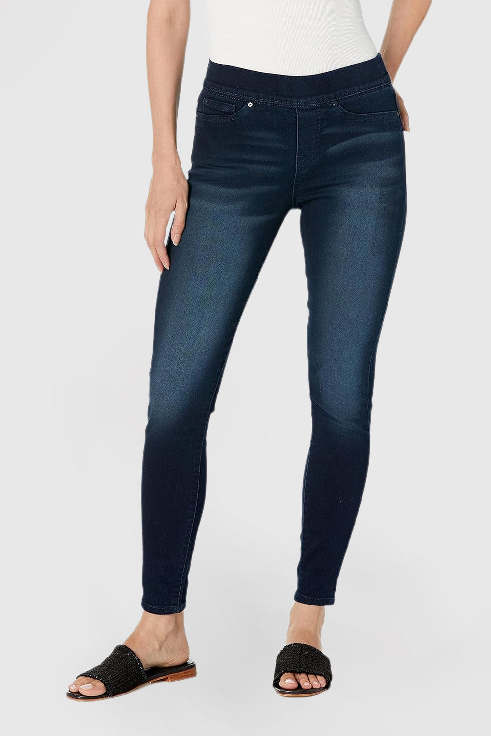 Women's Shaping Pull-On Skinny Jeans
