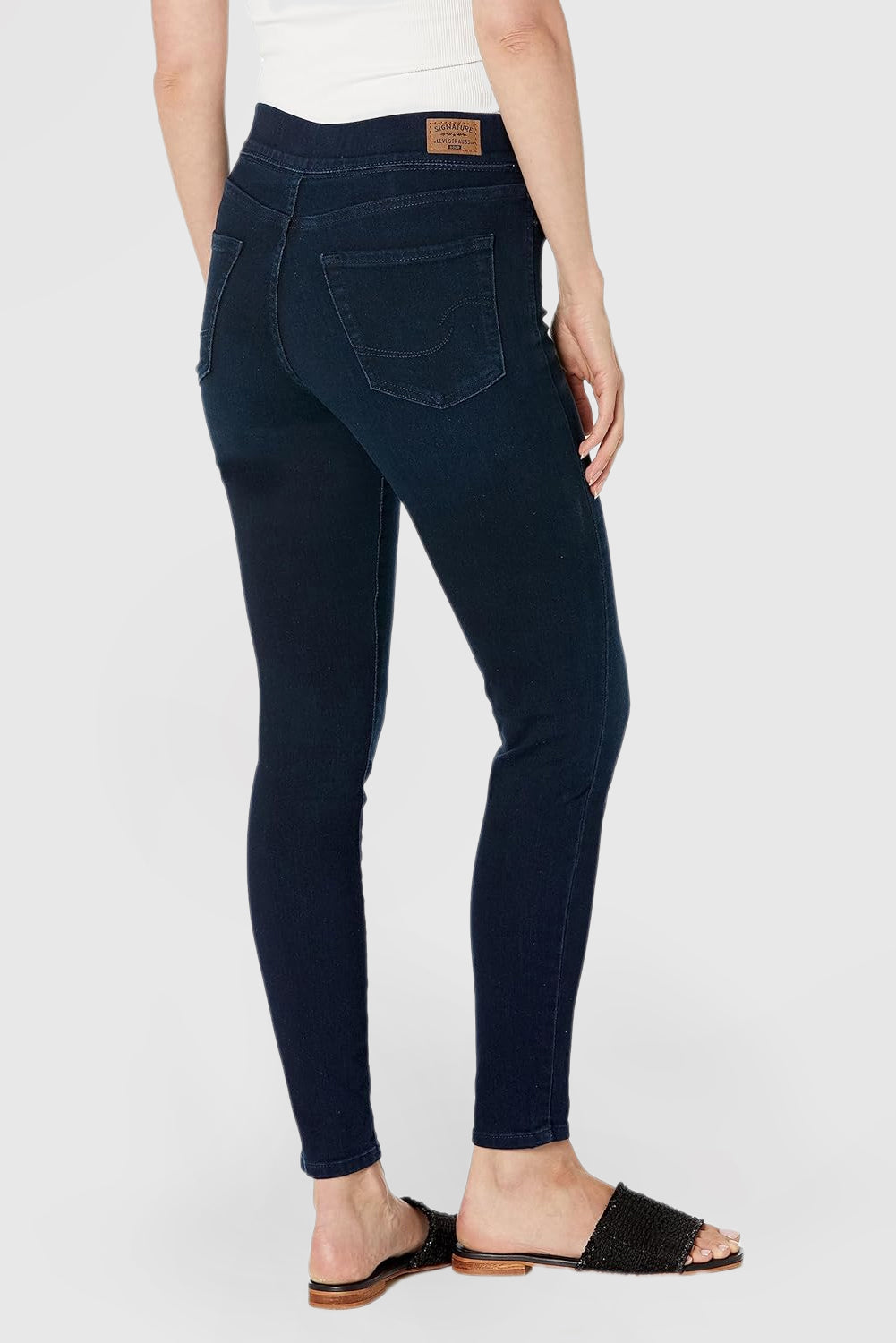 Women's Shaping Pull-On Skinny Jeans