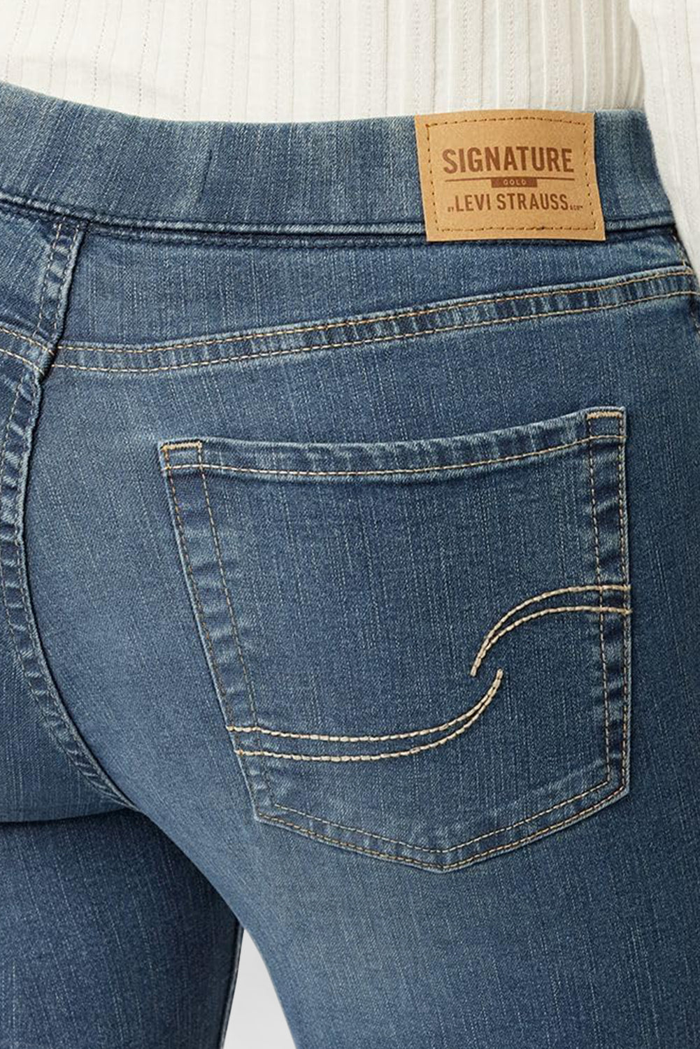 Women's Shaping Pull-On Skinny Jeans
