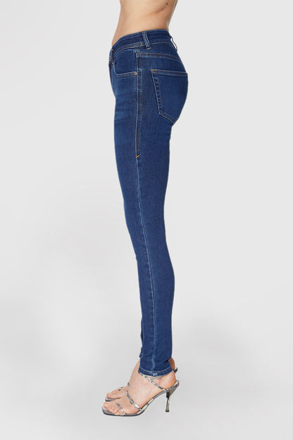 Form-Fitting Skinny Jeans
