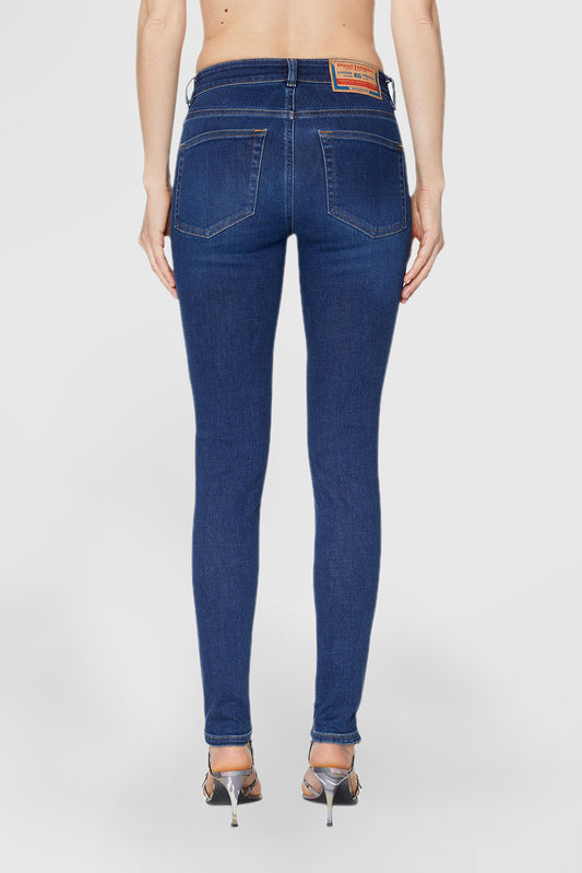 Form-Fitting Skinny Jeans