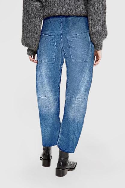 Wide-leg Boyfriend Denim with A Relaxed Fit and Ankle-length Cut