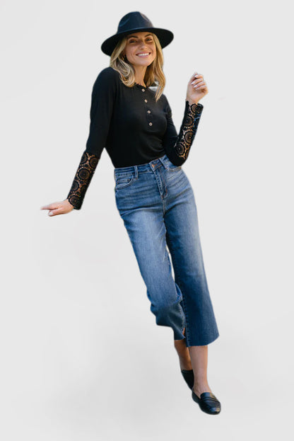 High Rise Classic Cropped Wide Leg Jeans with Back Pockets